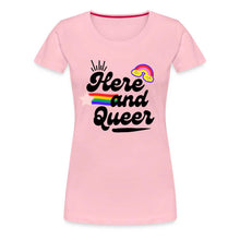Charger l&#39;image dans la galerie, T-shirt Here and Queer - rose shadow
