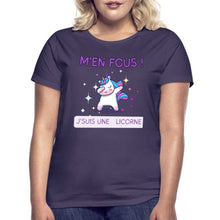 Charger l'image dans la galerie, T-shirt Je m'en fous je suis une licorne - violet foncé