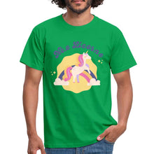 Charger l'image dans la galerie, T-shirt Né.e licorne - kelly green