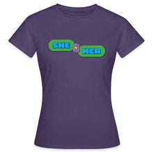 Charger l'image dans la galerie, T-shirt She/Her - violet foncé